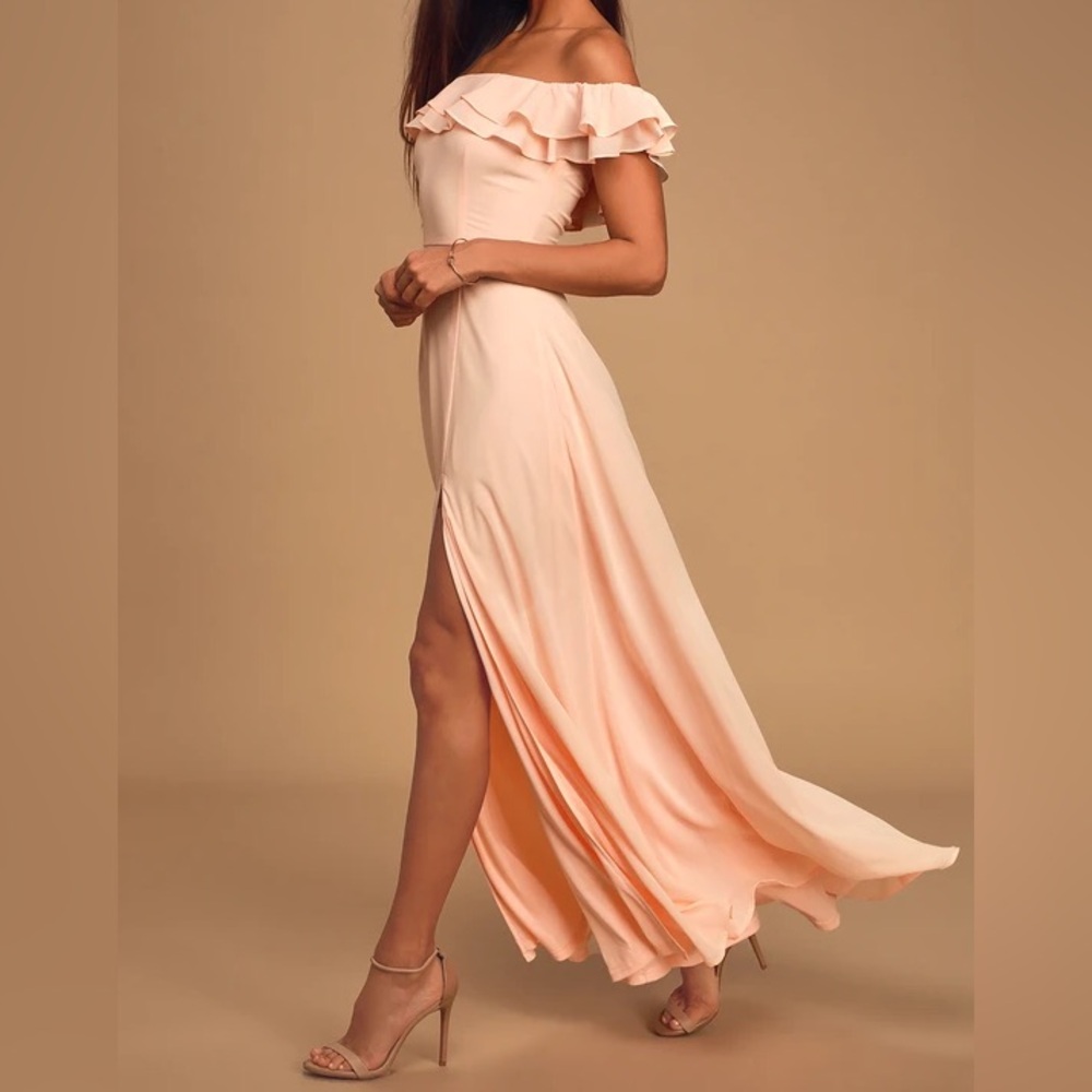 NWT Lulu’s Elegance and Grace Peach Off-The-Shoulder Maxi Dress XS
